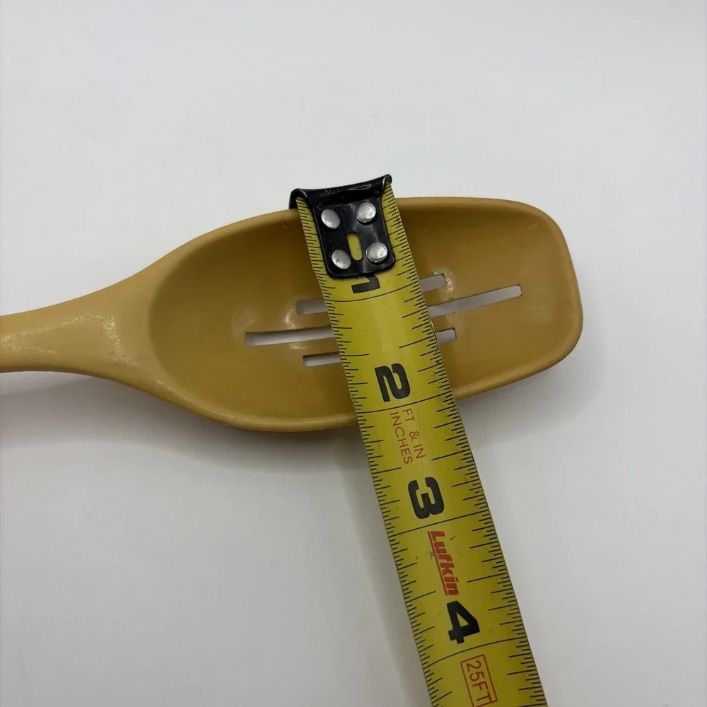 retro Beige Foley Nylon Plastic Slotted serving Spoon Utensil Retro EUC